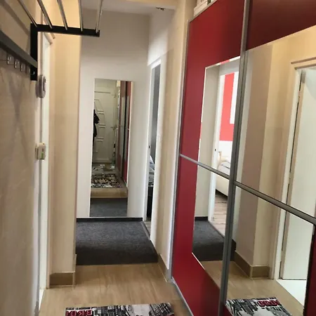 Home Apartment *
