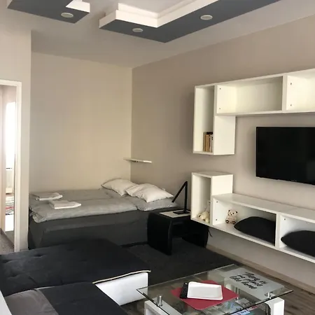 Apartment Home *