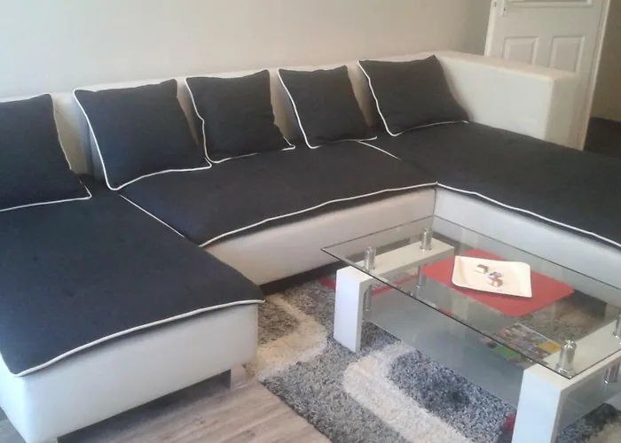 Home Апартаменты *